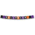 Banderín colgante PartyStore con letras HALLOWEEN en colores negro, naranja y morado con diseño de telarañas