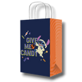 Bolsa dulcera PartyStore de papel azul con diseño de Stitch momia y frase Give Me Candy para Halloween