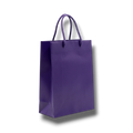 Bolsa de regalo PartyStore color morado con asas trenzadas, ideal para detalles pequeños de 22x15x8 cm