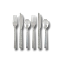 Set de cubiertos PartyStore de 24 piezas en color plata con acabado texturizado martillado en los mangos
