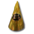 Gorrito de fiesta PartyStore dorado brillante con efecto holográfico y etiqueta negra de Happy New Year