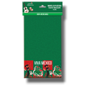 Mantel de plástico PartyStore con diseño de fiesta mexicana, color verde y estampado de bailarines y mariachis.