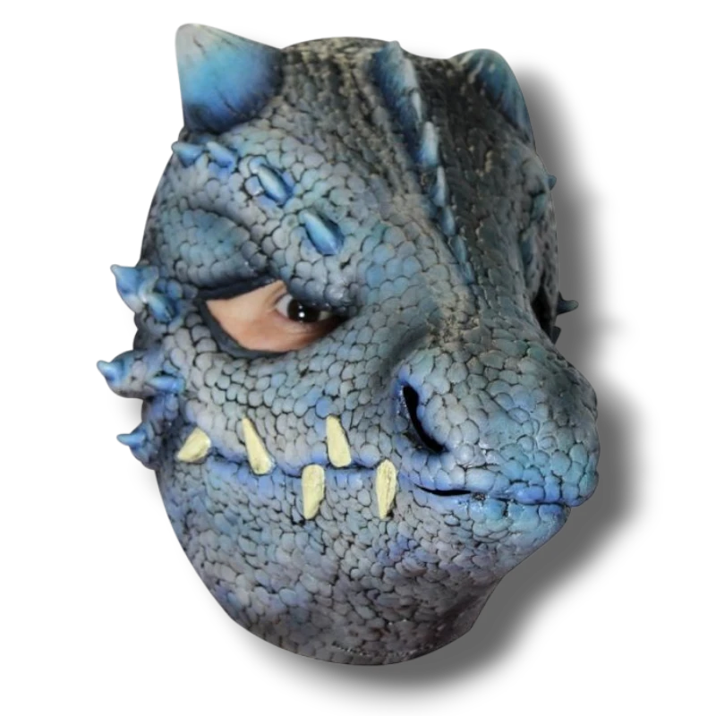 Mascara de dragon de invierno PartyStore en tonos azules con textura de escamas y colmillos amarillentos