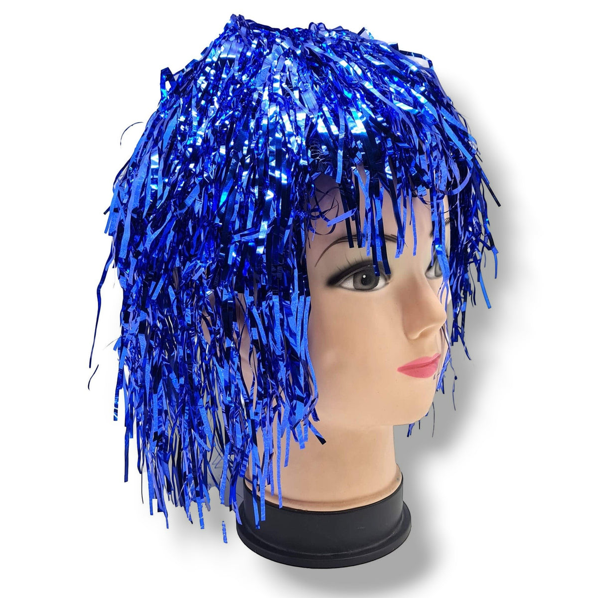 Peluca metalica azul brillante de PartyStore sobre maniqui, ideal para fiestas y disfraces con estilo llamativo.