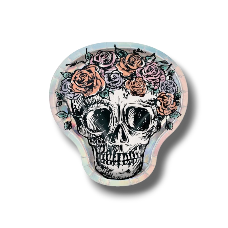 Plato PartyStore con forma de calavera estilo Día de los Muertos con flores coloridas y acabado iridiscente