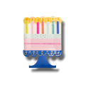 Plato de papel PartyStore con forma de pastel de cumpleaños rosa, velas coloridas y base azul con detalles dorados
